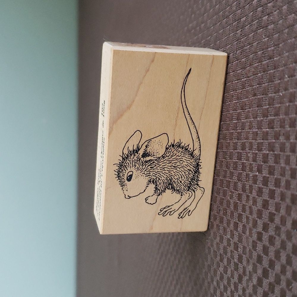 1998 House Mouse Rubber Stamp ~Running Jumping or Falling Mouse ~102~Stampa Rosa